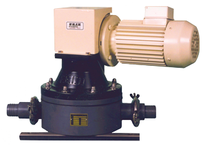Membraanpomp PVM 1R, 230V/3,2A, 100l/min, zelfaanzuigend tot 4m, opvoerhoogte max. 4m, &Oslash;38mm - 9086026 1 - 9086026